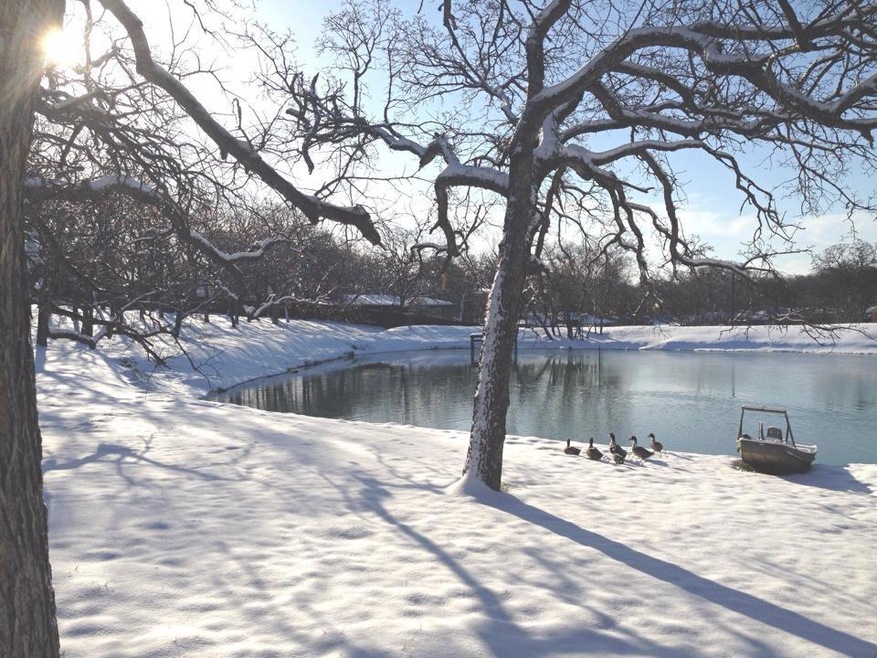 904 Lee Dr, Bedford, TX 76022 - photo 1