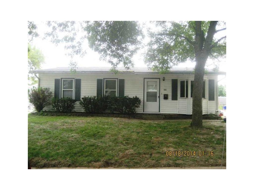 905 S 7th St, Marion, IA 52302 - photo 1