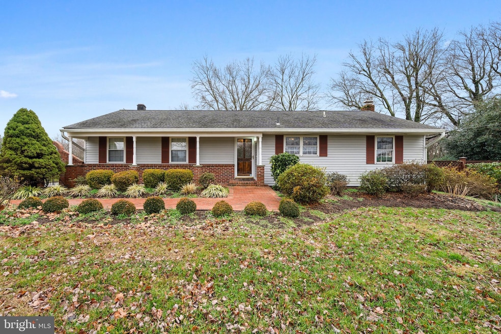 4373 Solomons Island Rd, Harwood, MD 20776 - photo 1