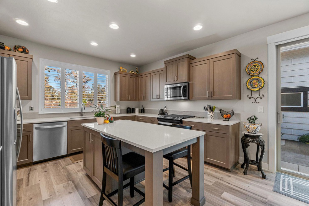 Kitchen with Island