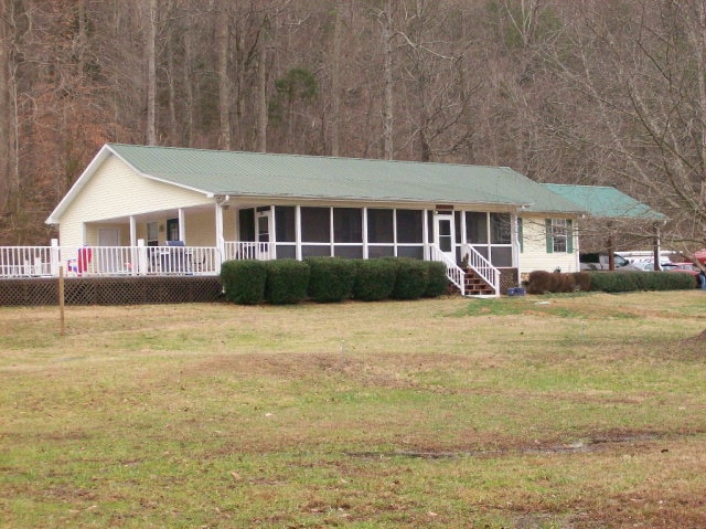 3355 Blackberry Ln, Cookeville, TN 38506 - photo 1