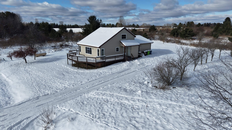 1788 Highlanders Way, Gladwin, MI 48624 - photo 1