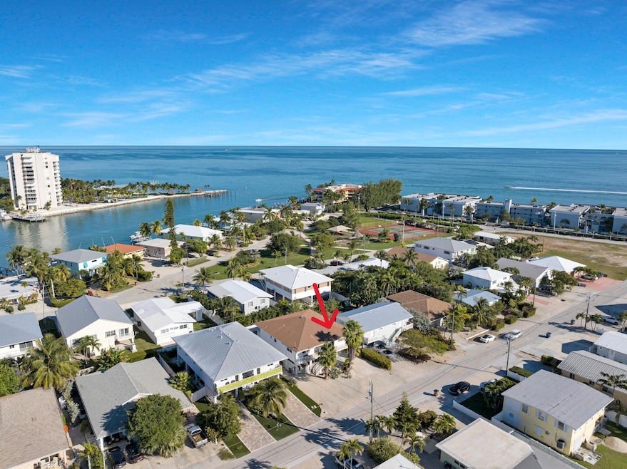 300 3rd St, Key Colony Beach, FL 33051 - photo 1