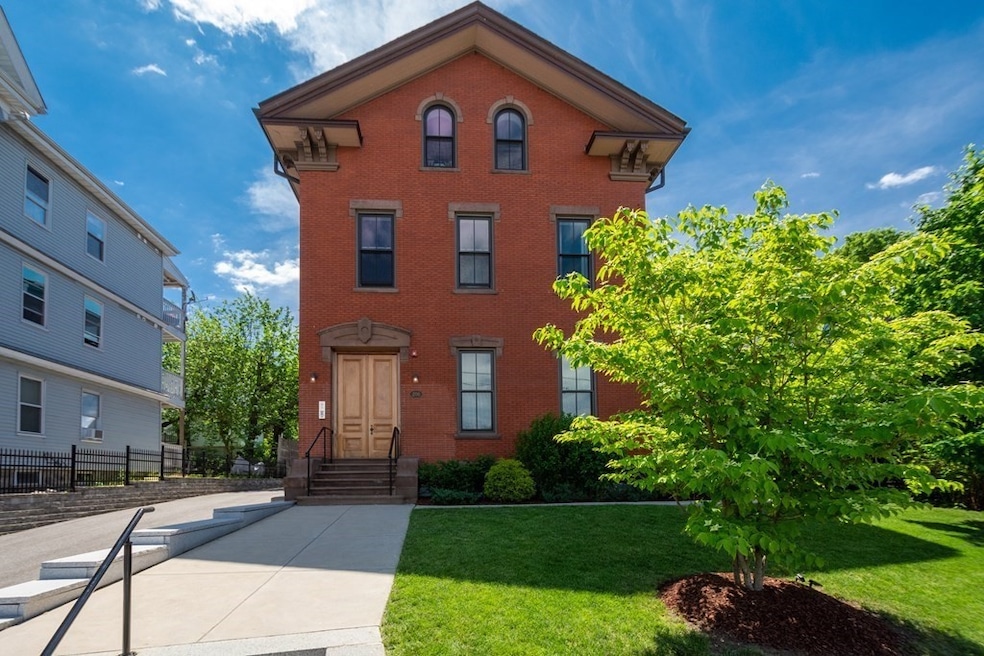 200 Amory St unit 3, Jamaica Plain, MA 02130 - photo 1