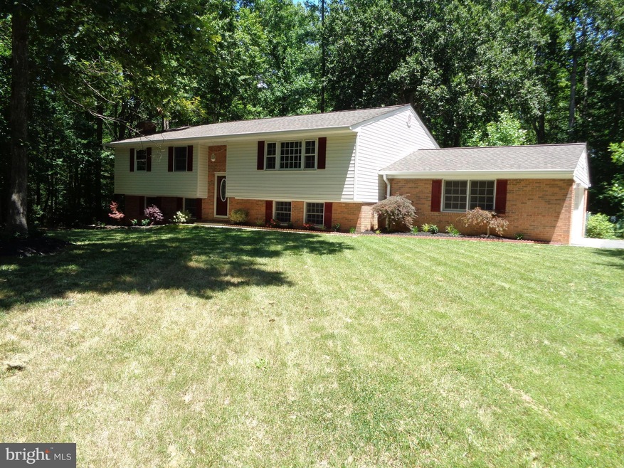 9295 Clifford Dr, White Plains, MD 20695 - photo 1