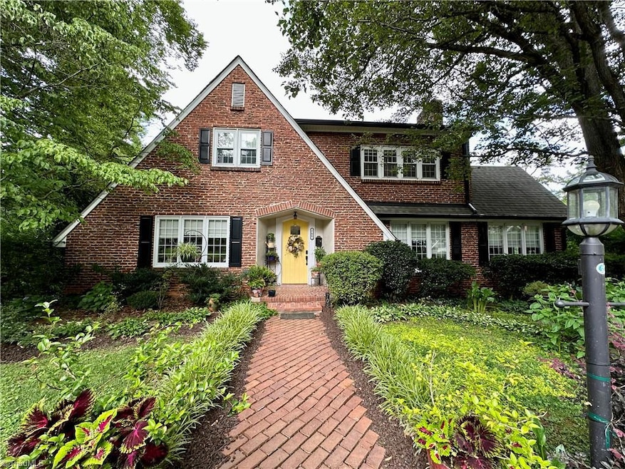 Pending $489,000