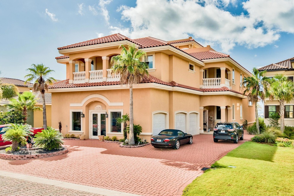 small_2570 Cayenne Lane _11