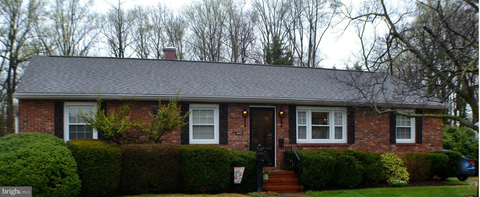 8529 Creek Rd, Pasadena, MD 21122 - photo 1