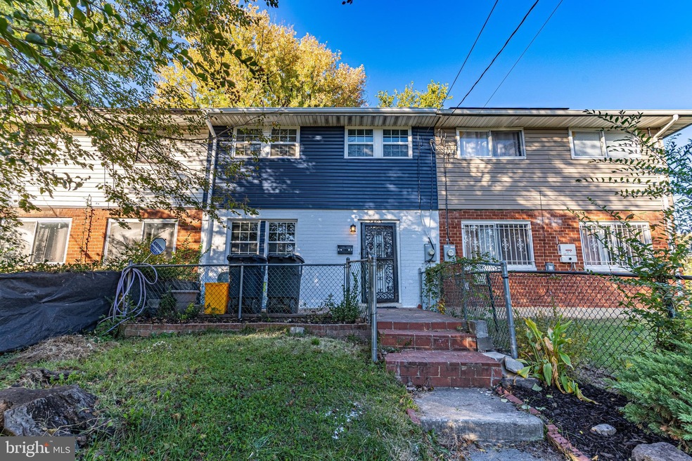 2403 Kent Village Place, Hyattsville, MD 20785 - photo 1