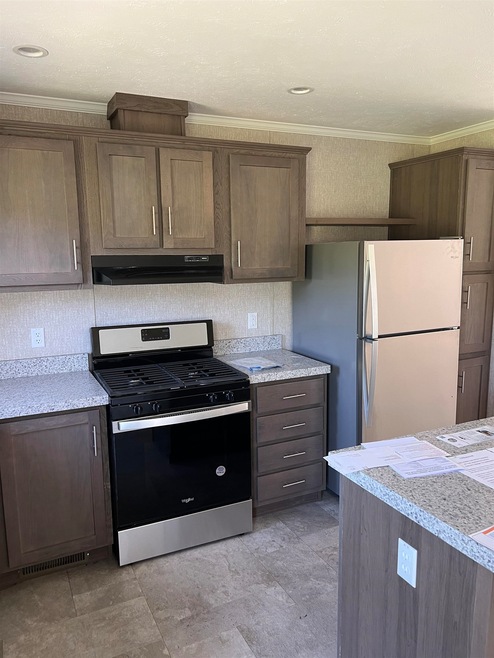 22 Meadow Rd, Vernon, VT 05354 - photo 1