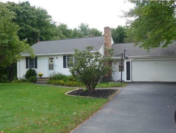 58 Highland St, Newton, NH 03858 - photo 1