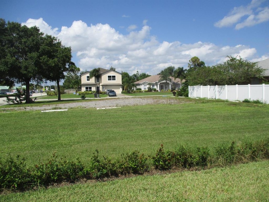 1721 SW Bayshore Blvd, Port Saint Lucie, FL 34984 - photo 1