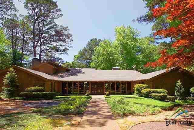 1605 Oak Creek Cr, Tyler, TX 75703 - photo 1