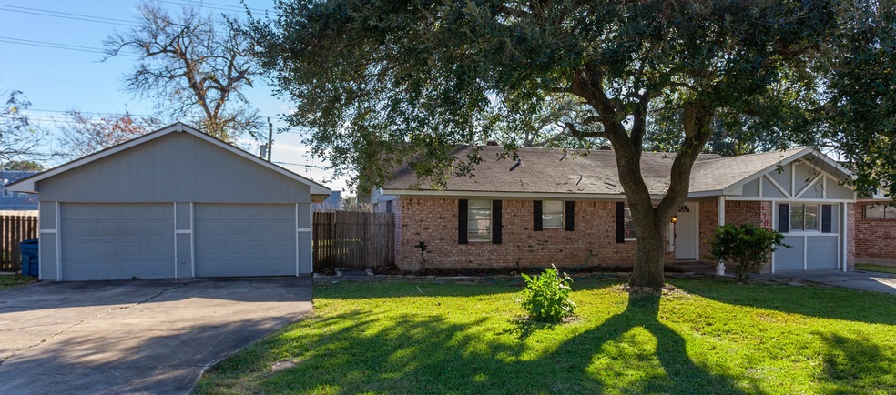 1707 Cypress Dr, Richmond, TX 77469 - photo 1
