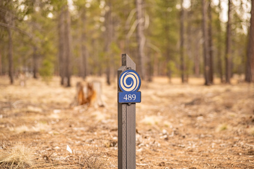 Lot marker 489