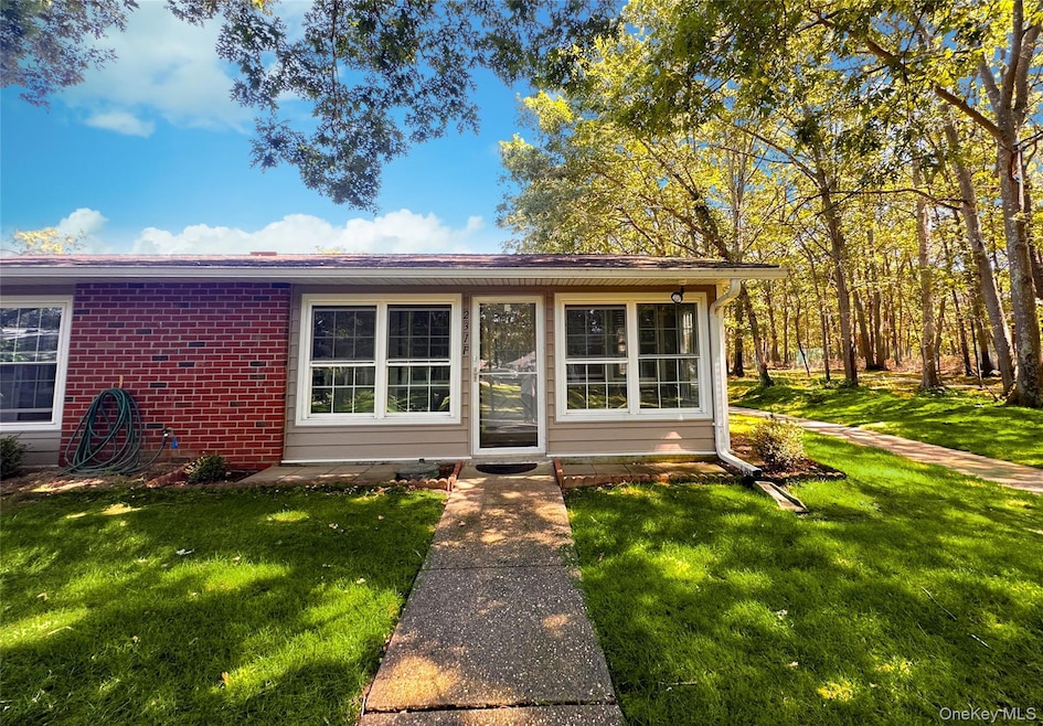 231 Blackpool Ct unit F, Ridge, NY 11961 - photo 1