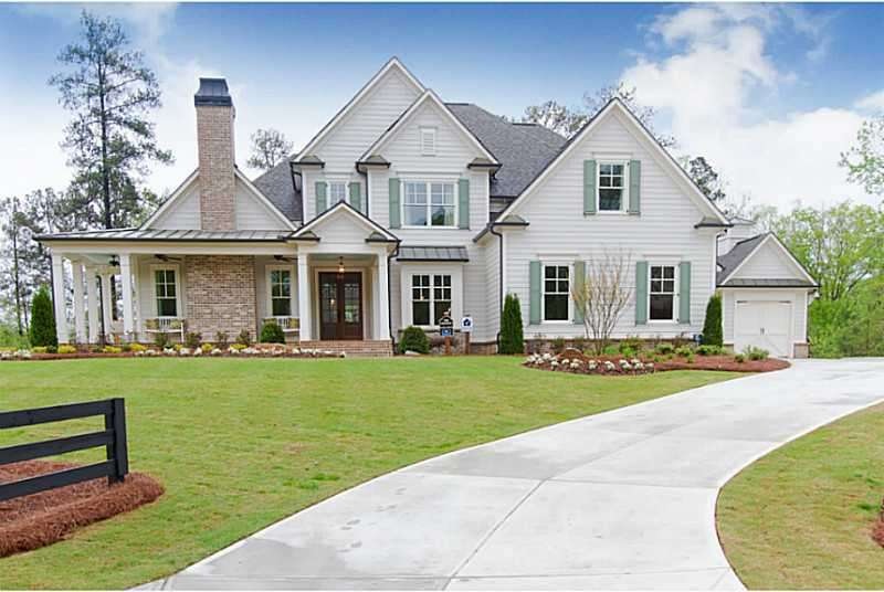 Exterior Front. Charming urban farmhouse Denton mo