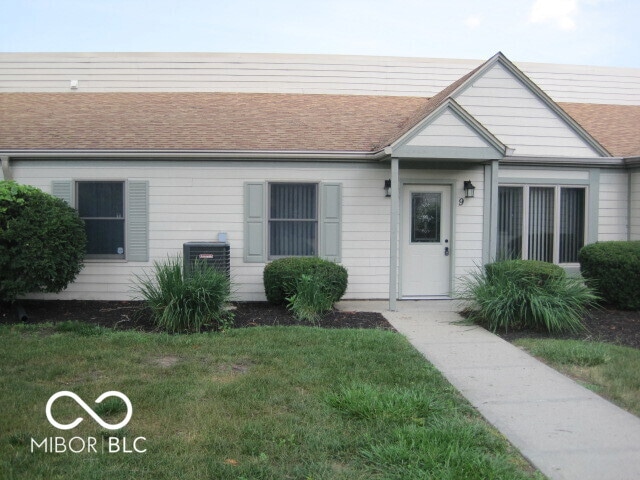1711 Lafayette Ave unit 9, Lebanon, IN 46052 - photo 1