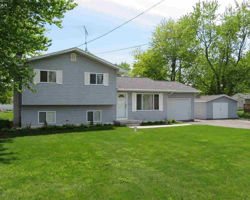 6078 Albion Dr, Flint, MI 48506 - photo 1