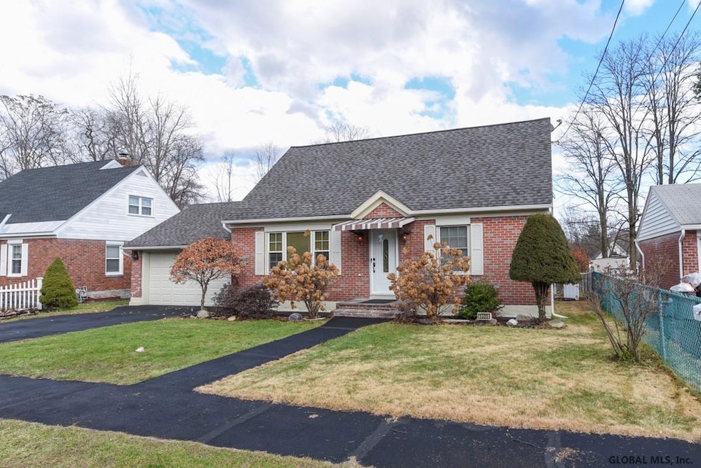 1301 Bradford St, Schenectady, NY 12306 - photo 1