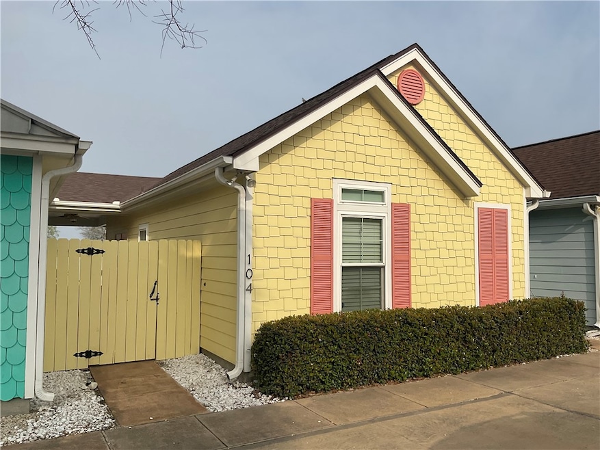 Standalone townhome!