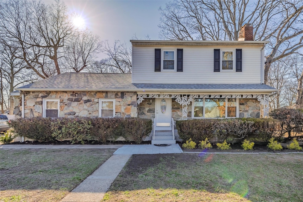 340 Westchester Ave, West Babylon, NY 11704 - photo 1