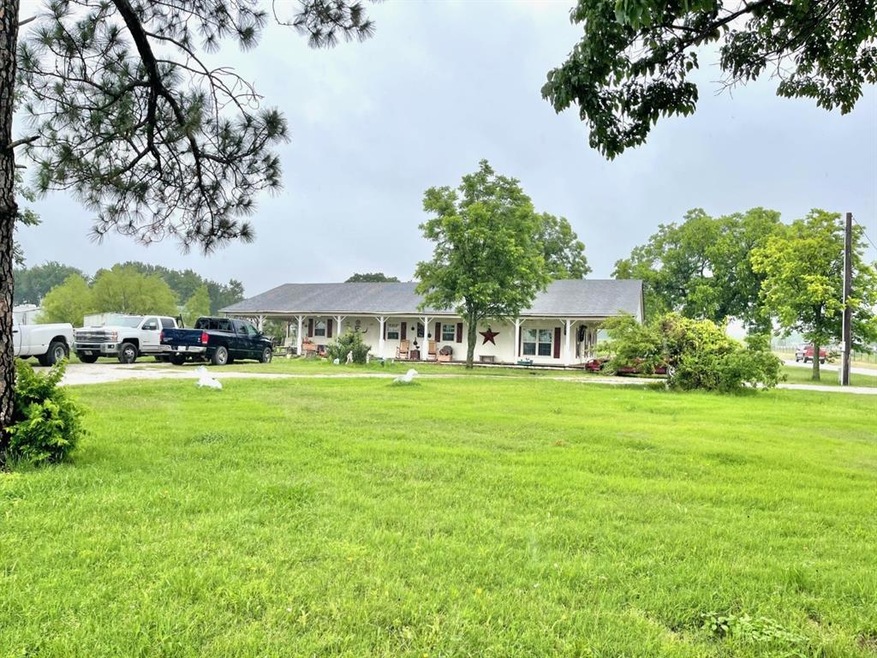 879 County Road 3341, Paradise, TX 76073 - photo 1