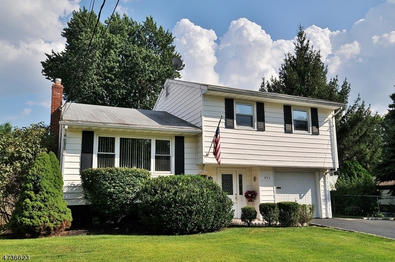 953 Stacy Place, Rahway, NJ 07065 - photo 1