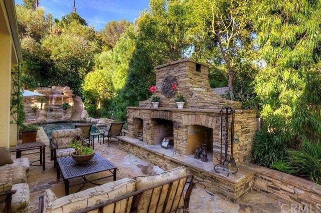 Stunning Estate with Seclusion and Privacy