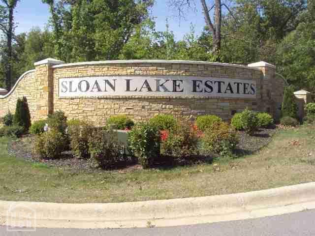 2035 Sloan Lake Dr, Jonesboro, AR 72404 - photo 1