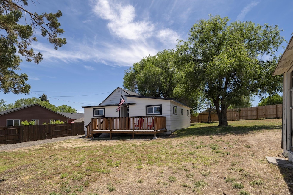 1-web-or-mls-3160 SW Volcano Ave-1