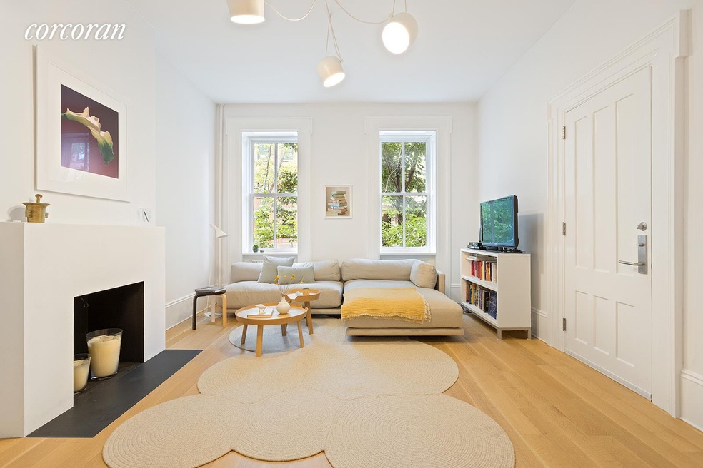 Sold $1,345,000 • Co-Listing Agent