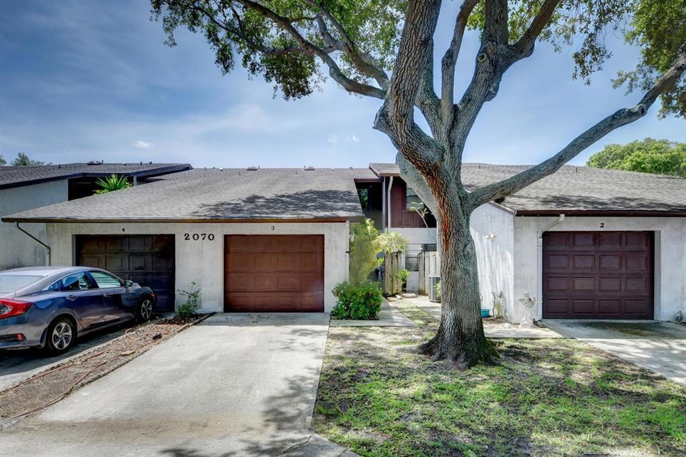 2070 Colonial Rd Unit 3 Fort-large-002-0