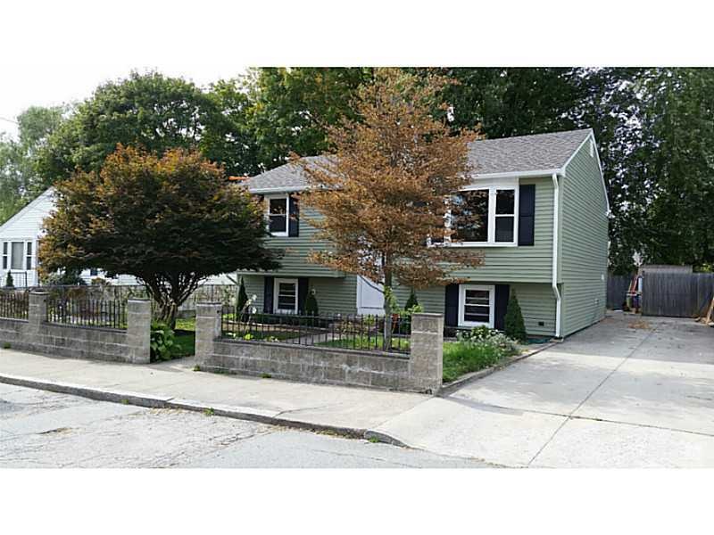 34 Queen St, Cranston, RI 02920 - photo 1