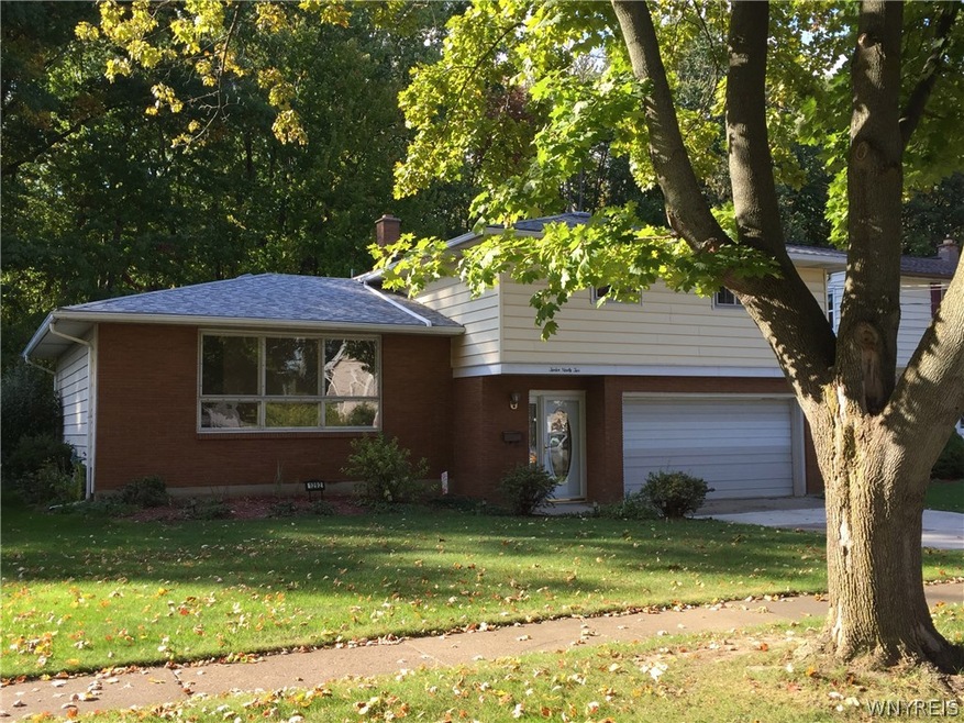 1292 Doebler Dr, North Tonawanda, NY 14120 - photo 1