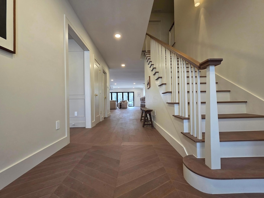 1869 Tewksbury Rd, Columbus, OH 43221 - photo 1