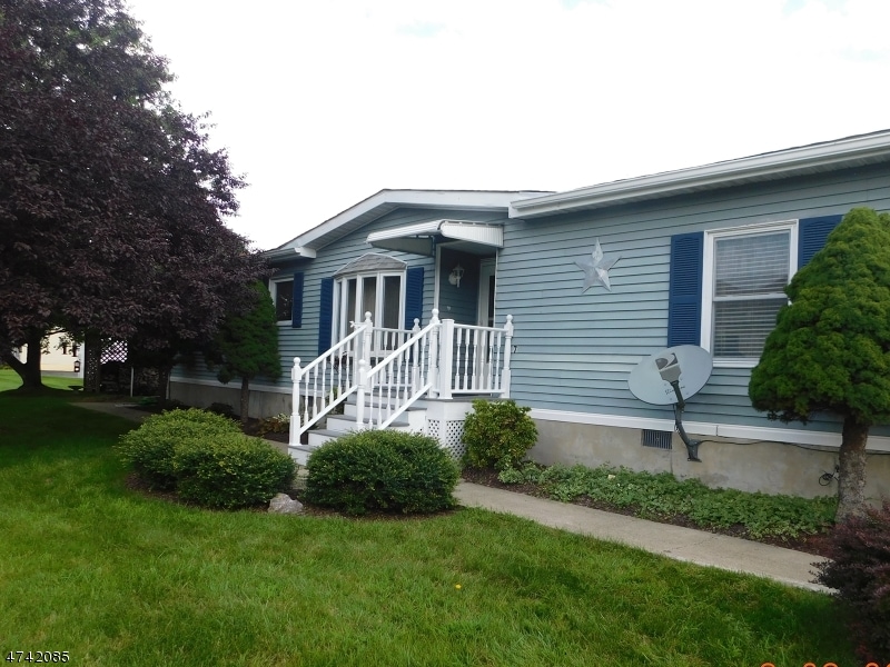 7 Afton Way, Belvidere, NJ 07823 - photo 1