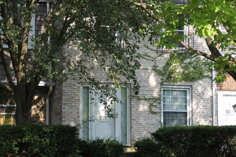 2302 Hardesty court