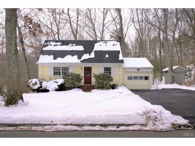 Welcome to 521 Cascade Dr.