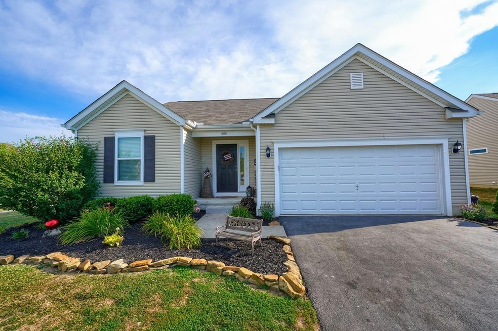 455 Hillcrest Dr, Circleville, OH 43113 - photo 1