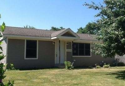 125 Del Rio Rd, Carpentersville, IL 60110 - photo 1