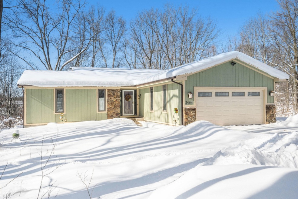 2484 Knapp St NE, Grand Rapids, MI 49505 - photo 1