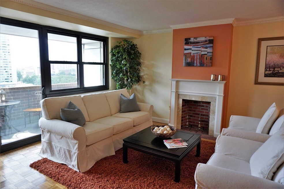 Hawthorne Place Condominium unit 9A, Boston, MA 02114 - photo 1