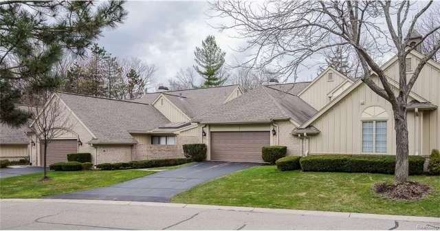 2489 Hickory Glen Dr unit 2, Bloomfield Hills, MI 48304 - photo 1