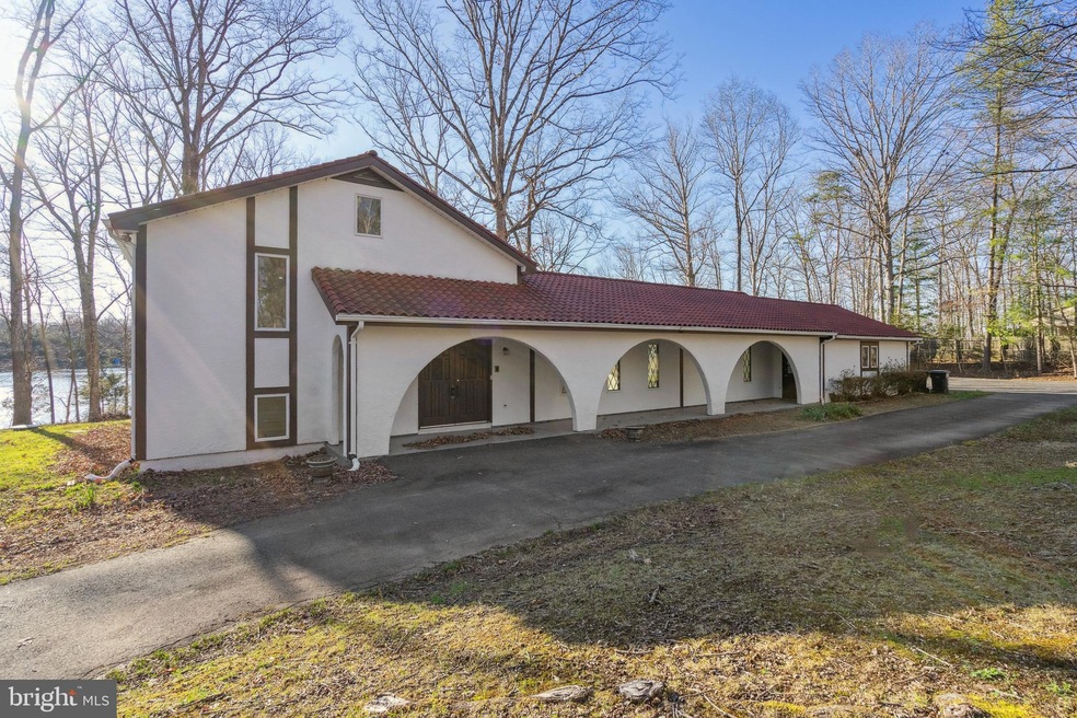 8909 Burwell Rd, Nokesville, VA 20181 - photo 1