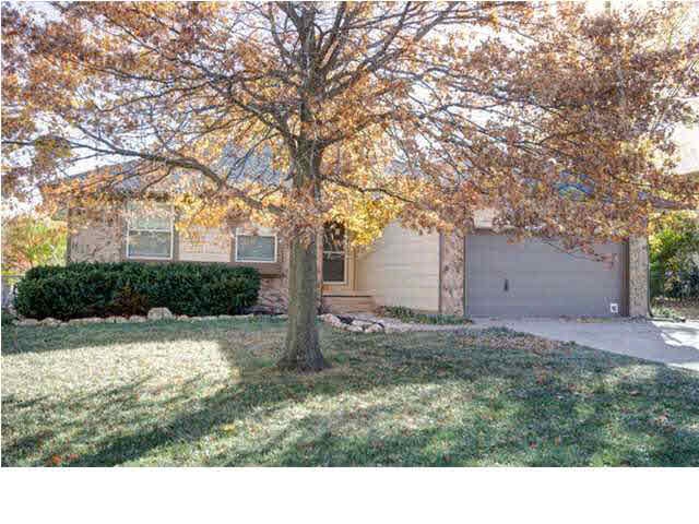 425 E Pecan