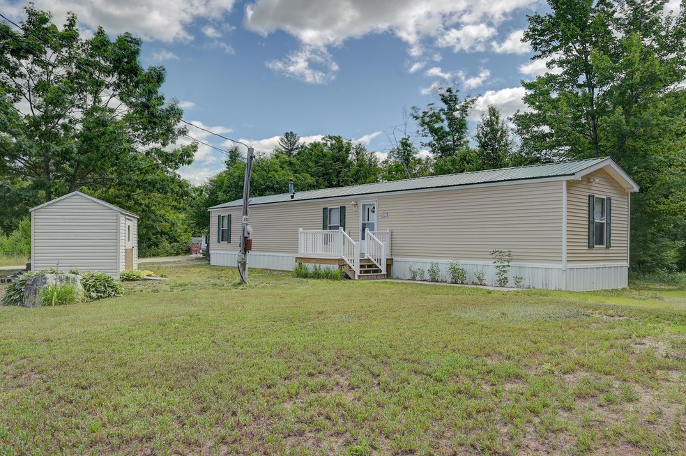 32 Acorn Ln, Tamworth, NH 03886 - photo 1