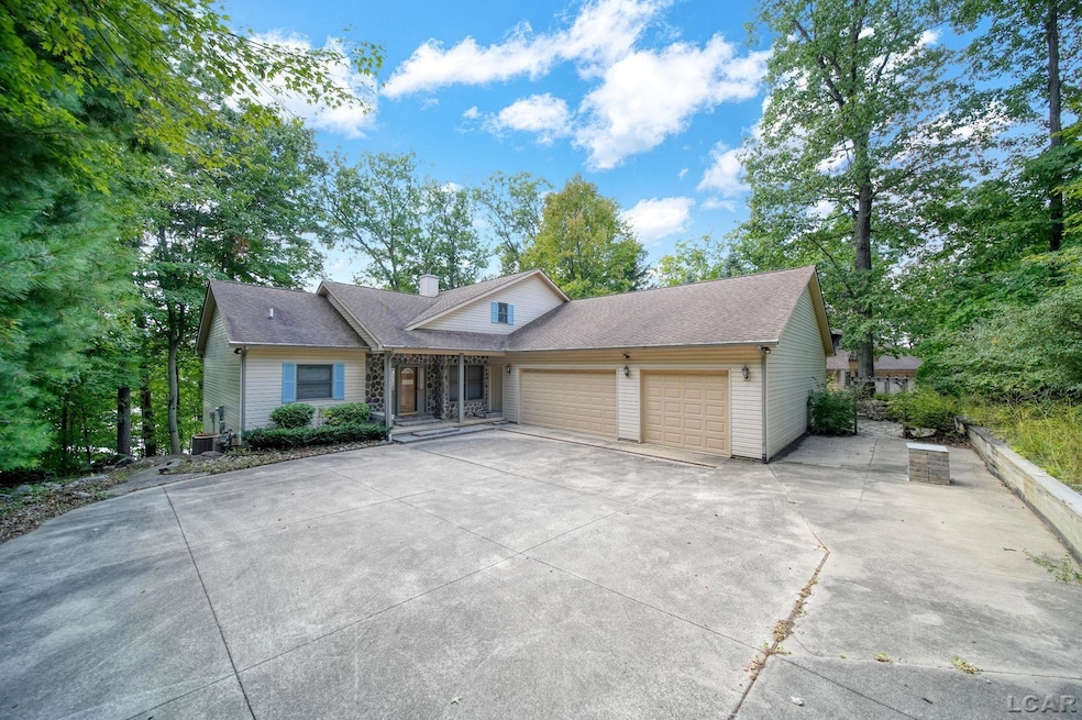 8443 Stephenson Rd, Onsted, MI 49265 - photo 1