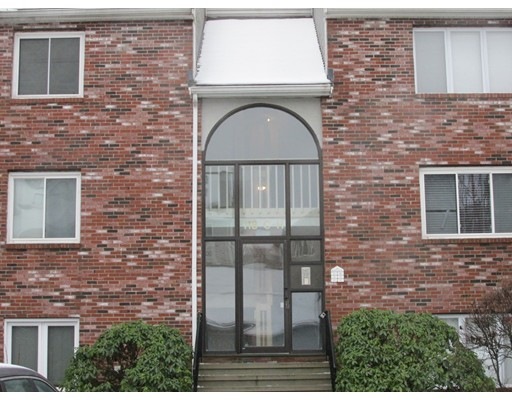 118 Burkhall St unit E, South Weymouth, MA 02190 - photo 1
