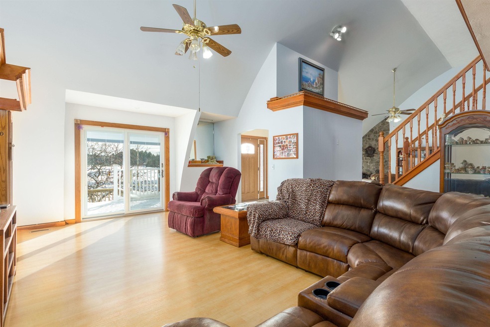 817 School Rd, Cambridge, VT 05444 - photo 1